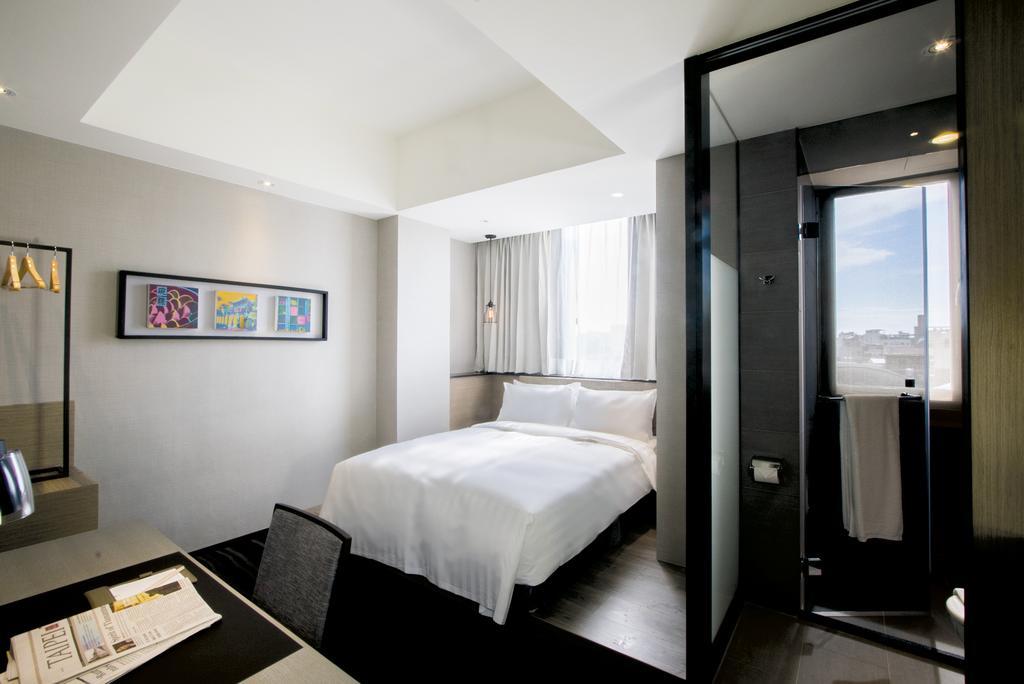 Changyu Hotel Tainan Exterior photo