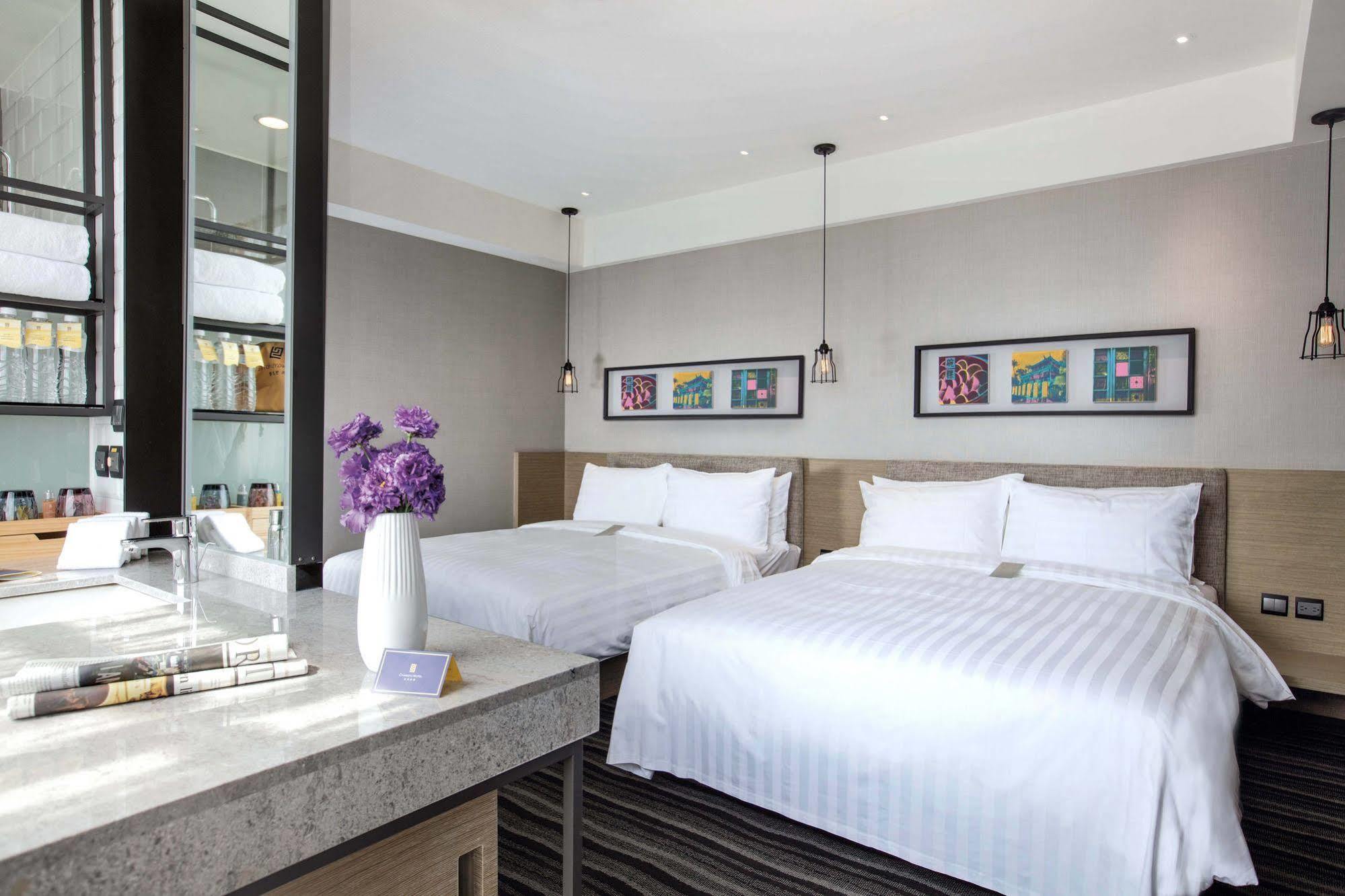 Changyu Hotel Tainan Exterior photo