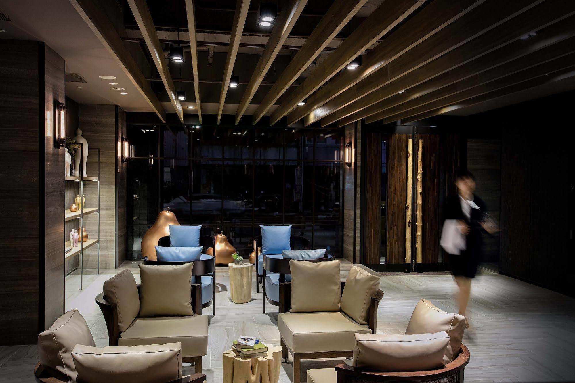 Changyu Hotel Tainan Exterior photo